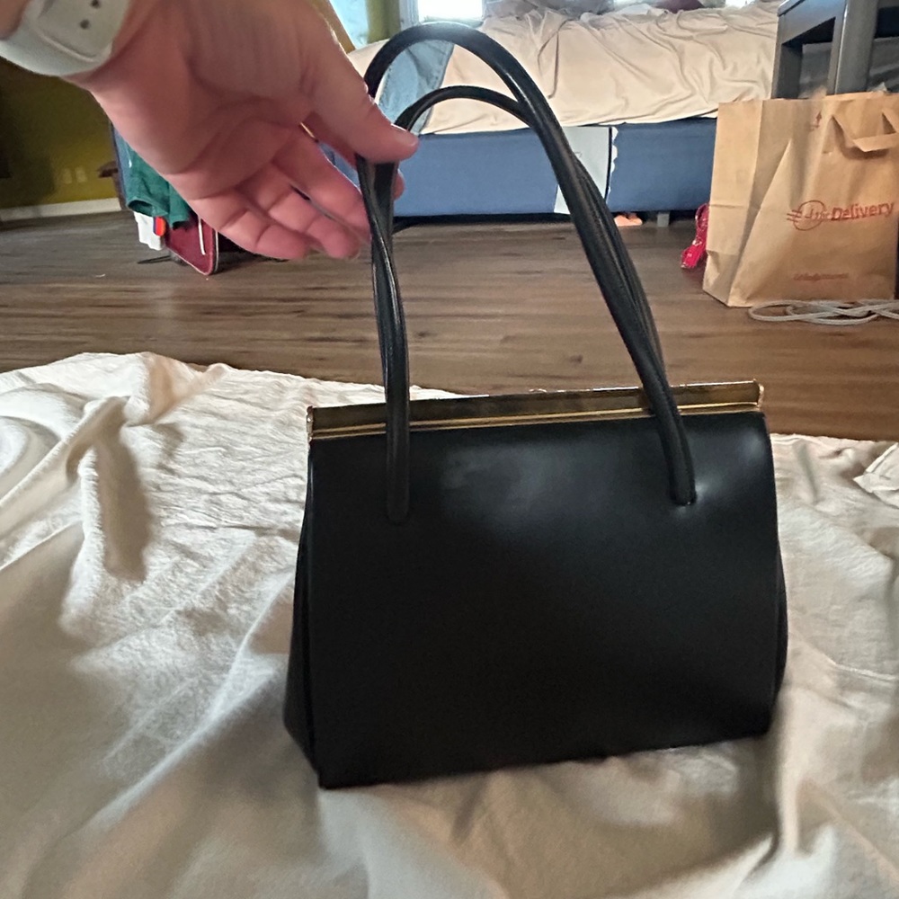 Vintage snap top purse. Black - Picture 6 of 14